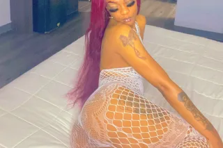 NEW BOOTY 🫶🏽🍌💦 just call me to... - Image 4